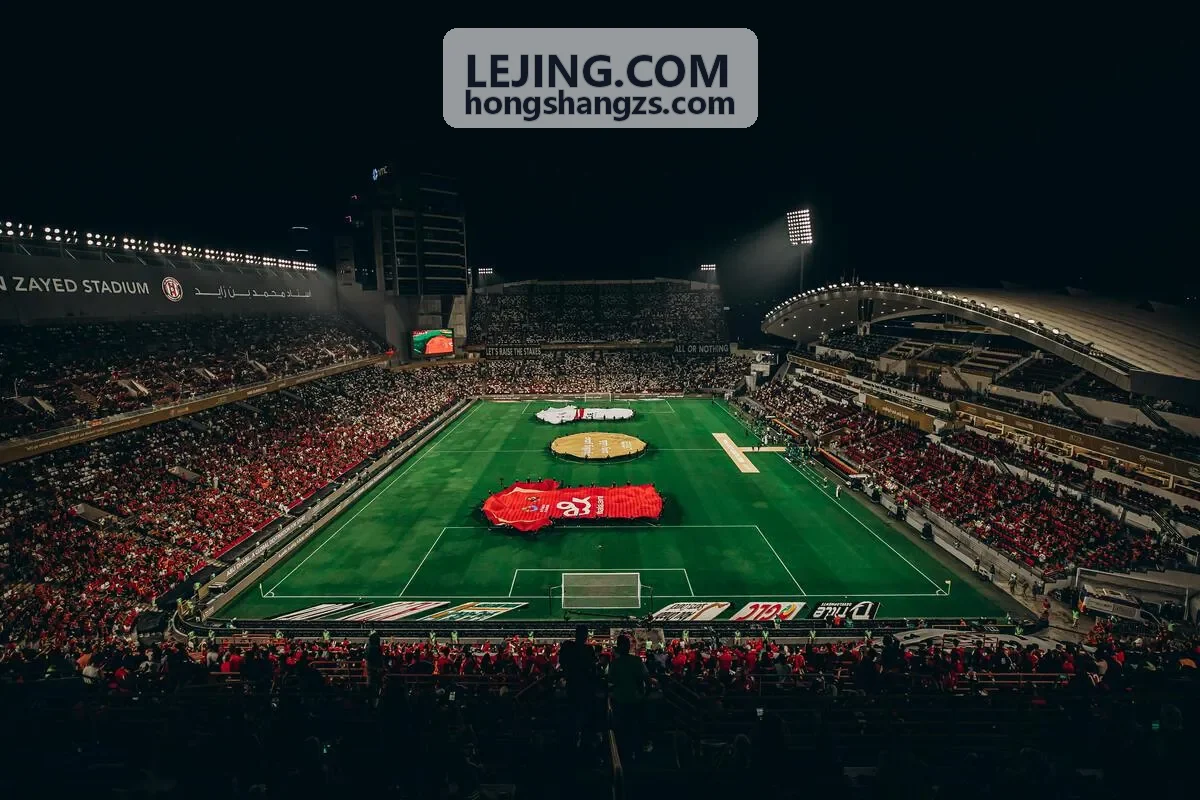LEJING.COM 运动装备时尚视觉冲击